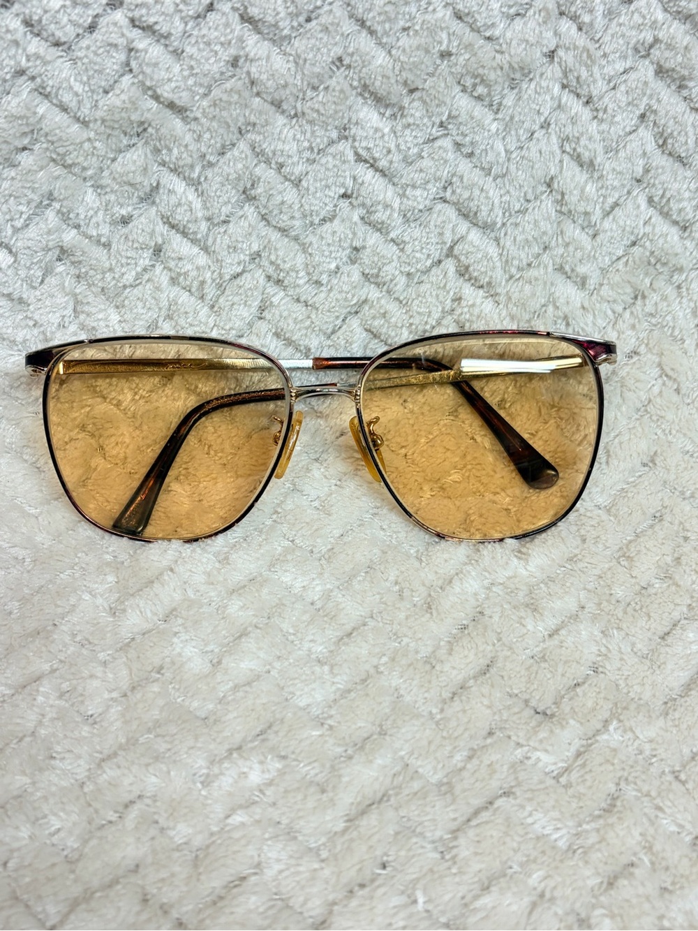 Vintage TURA Gold Metal Amber Lens Glasses 56-15 | 70s Office Siren Retro Chic‎
